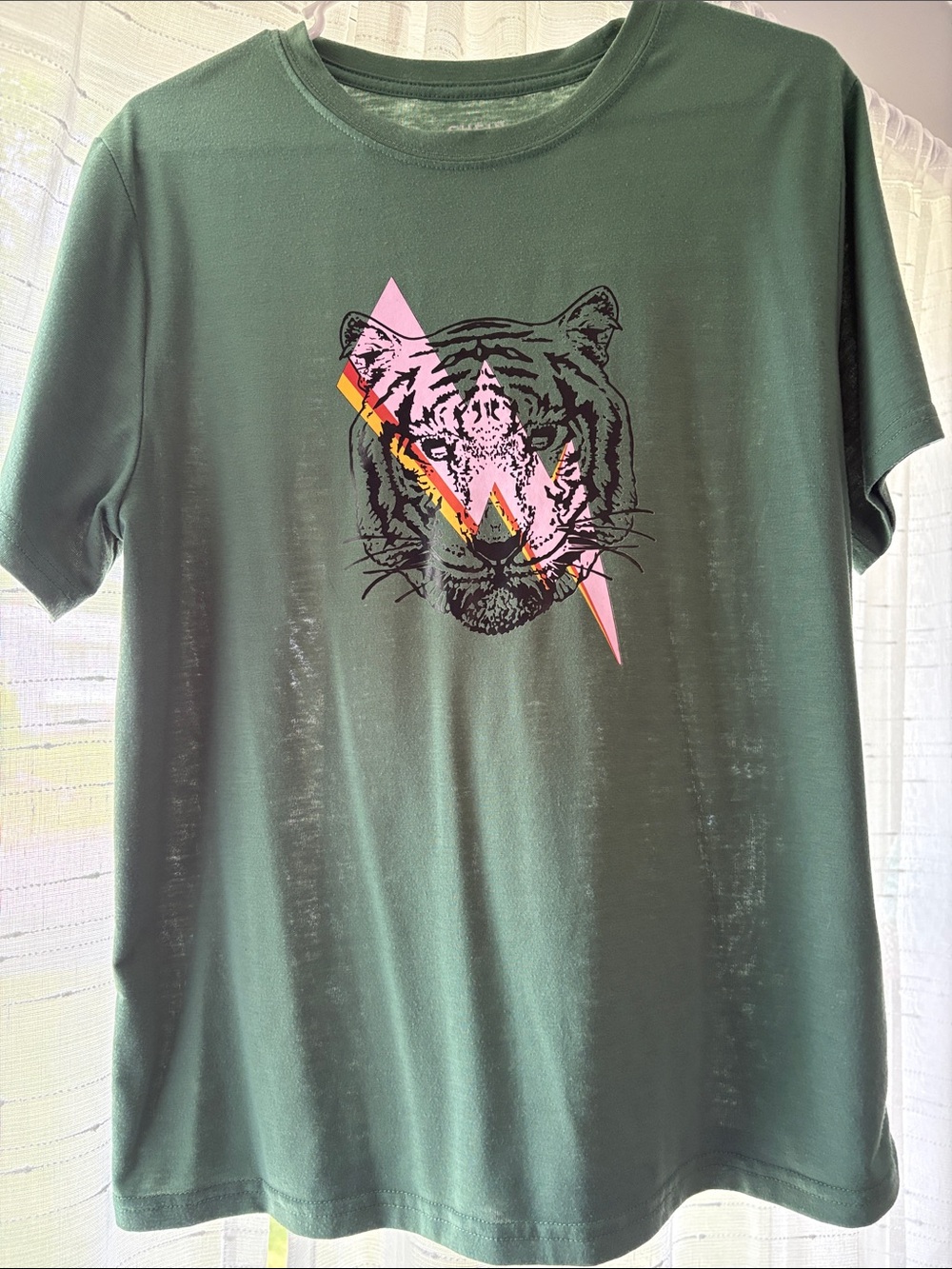 SHEIN Green Short Sleeve Tee with Tiger Graphic and Pink Accents
